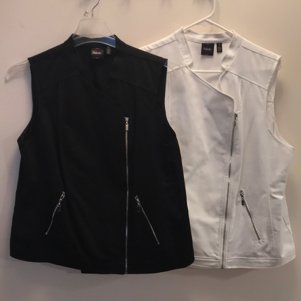 Zip vest - Black vest size 14 White vest size -16